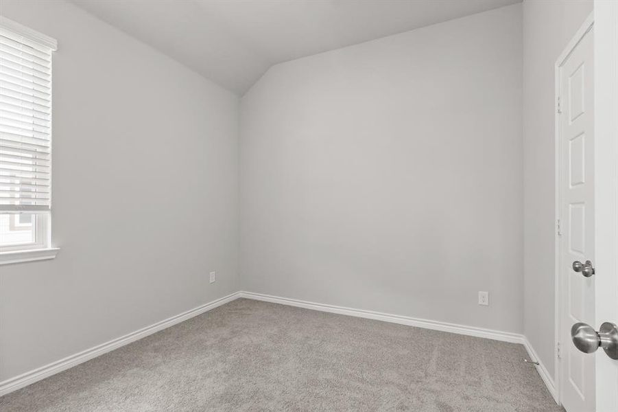 Spacious, unfurnished interior of a new home in Deer Creek, Crowley (Image 14).