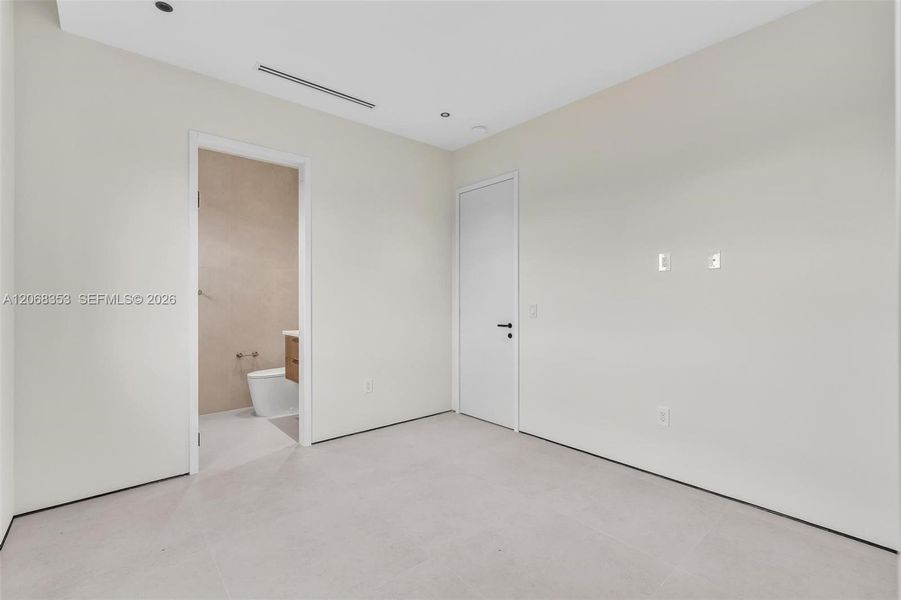 Spacious, unfurnished interior of a new home in , Miami (Image 20). Spacious, unfurnished interior of a new home in , Miami (Image 20).