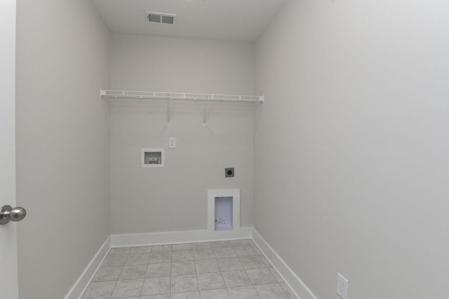 Spacious, unfurnished interior of a new home in Lake Carolina Townhomes, Columbia (Image 40).