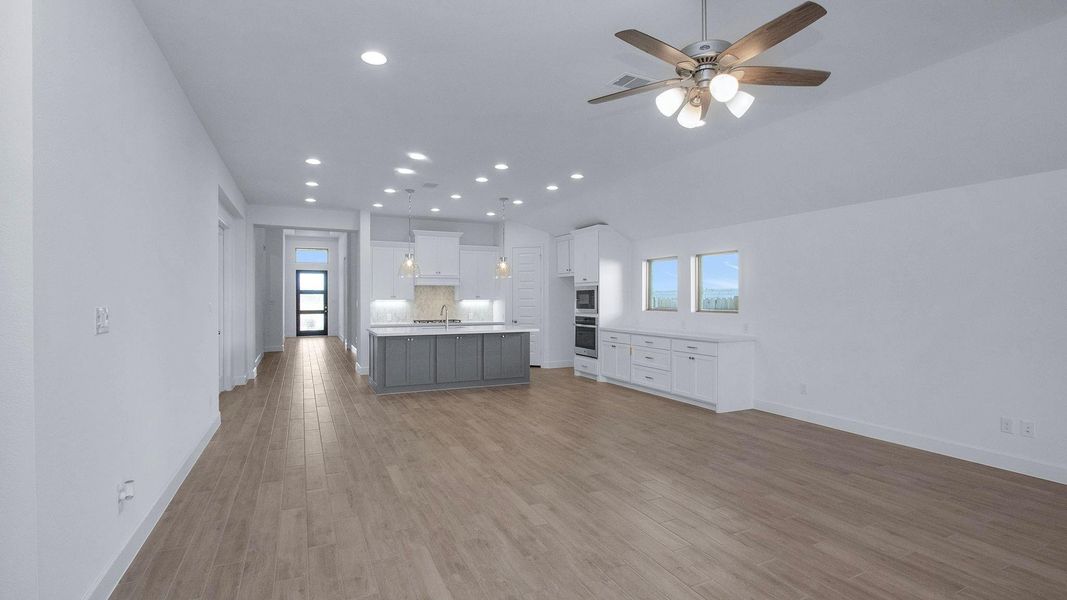 Spacious, unfurnished interior of a new home in Artavia, Conroe (Image 11).