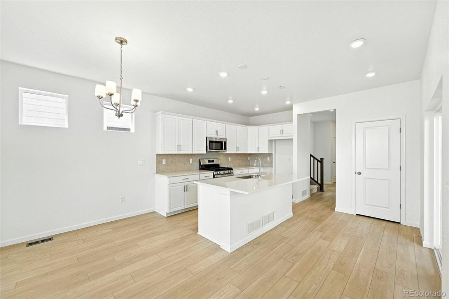 2102 Wagon Wheel ~ Ready Now