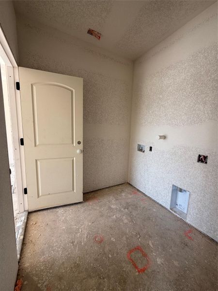 Spacious, unfurnished interior of a new home in Berry Creek Highlands, Georgetown (Image 13). Spacious, unfurnished interior of a new home in Berry Creek Highlands, Georgetown (Image 13).