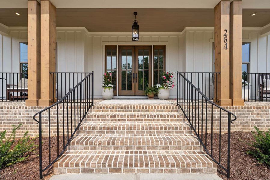 Representative exterior details of a home built from the Oakmont American Farmhouse by Homes by Dickerson in Cattail, Clayton (Image 3).