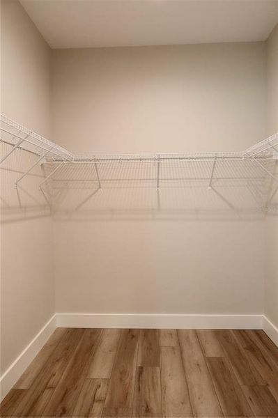 Spacious, unfurnished interior of a new home in , Lake Helen (Image 17).