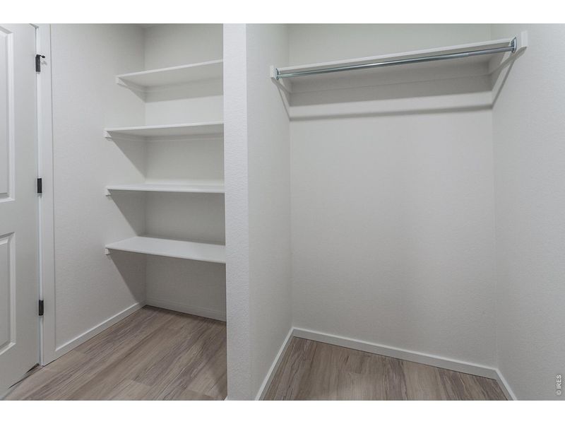 Spacious, unfurnished interior of a new home in , Johnstown (Image 44).
