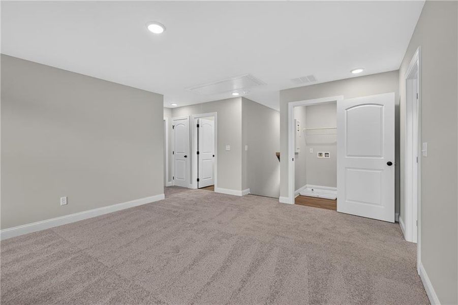 Spacious, unfurnished interior of a new home in Villas at Dawsonville, Dawsonville (Image 22).