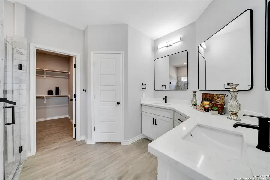 Furnished interior view inside a new home in , Natalia (Image 10).