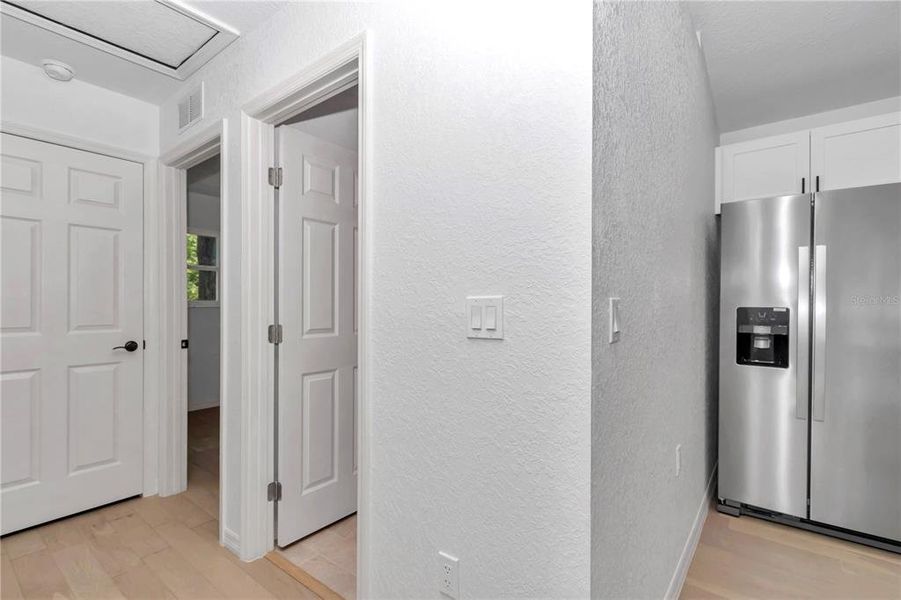 Furnished interior view inside a new home in , Dunnellon (Image 13).