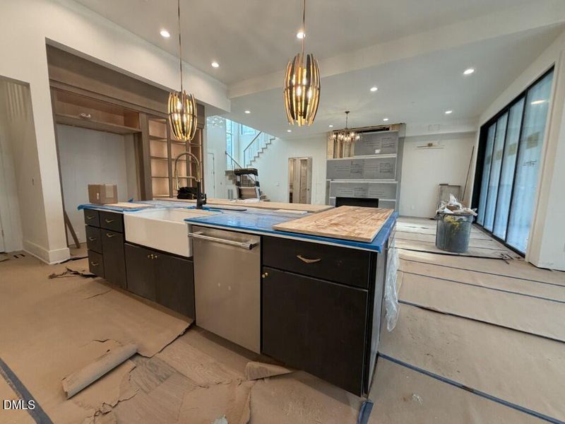 IMG_0029 (Medium) IMG_0029 (Medium)