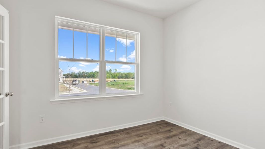 Spacious, unfurnished interior of a new home in Durbin Meadows Traditions, Fountain Inn (Image 18).
