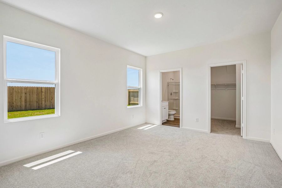 Representative unfurnished interior of a home built from the The Enterprise by Starlight Homes in Windmill Farms, Forney (Image 14).