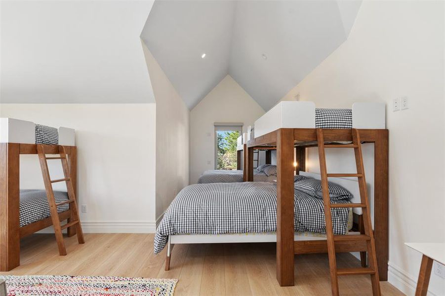 Furnished interior view inside a new home in , Malakoff (Image 11).