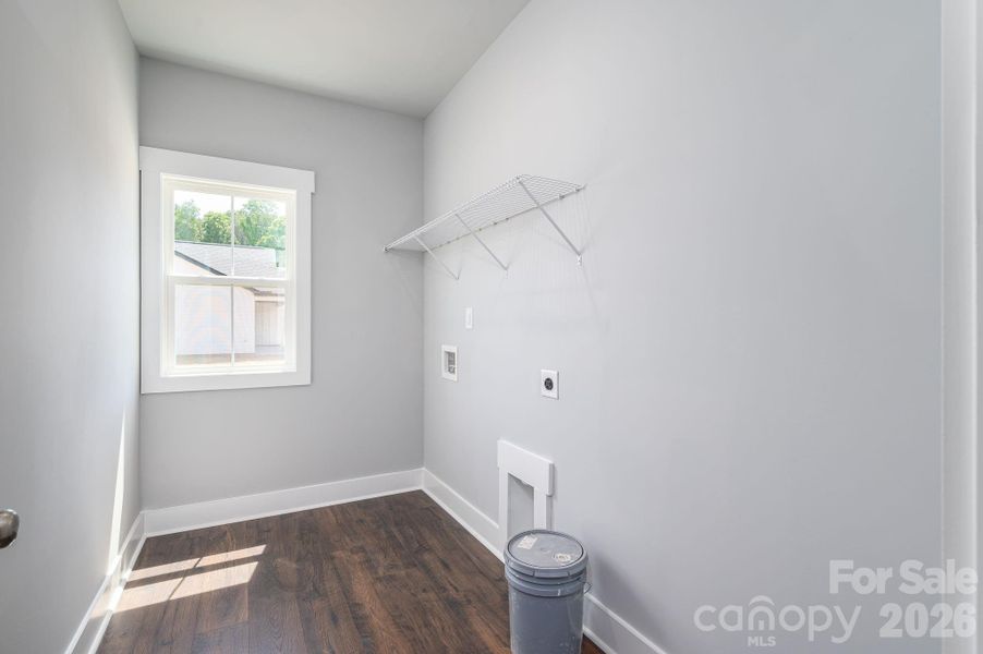 Spacious, unfurnished interior of a new home in , Maiden (Image 30).