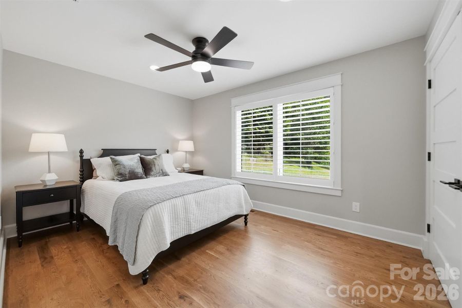 Furnished interior view inside a new home in , Newland (Image 34).