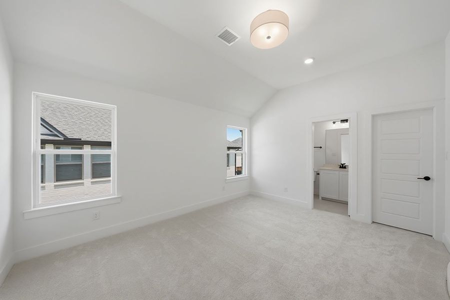 Spacious, unfurnished interior of a new home in Estates at Rockhill, Frisco (Image 40).