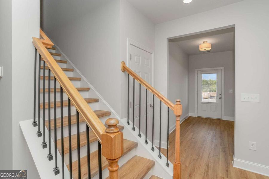 Spacious, unfurnished interior of a new home in Killian Manor at The Adares, Adairsville (Image 12). Spacious, unfurnished interior of a new home in Killian Manor at The Adares, Adairsville (Image 12).
