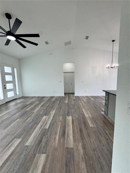 Spacious, unfurnished interior of a new home in , Ocala (Image 15).