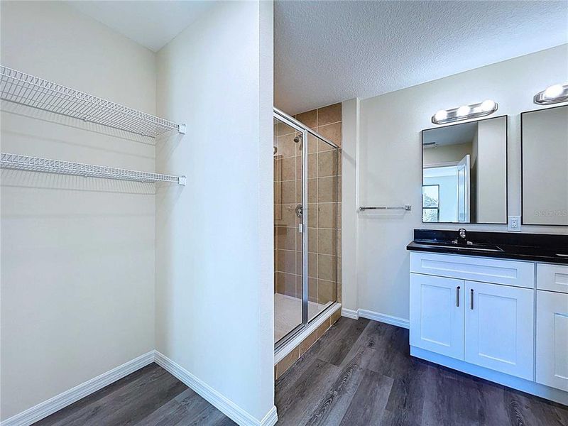 Image 52 of a home in .