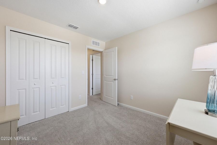 Spacious, unfurnished interior of a new home in Holstein Crossing, Green Cove Springs (Image 22).
