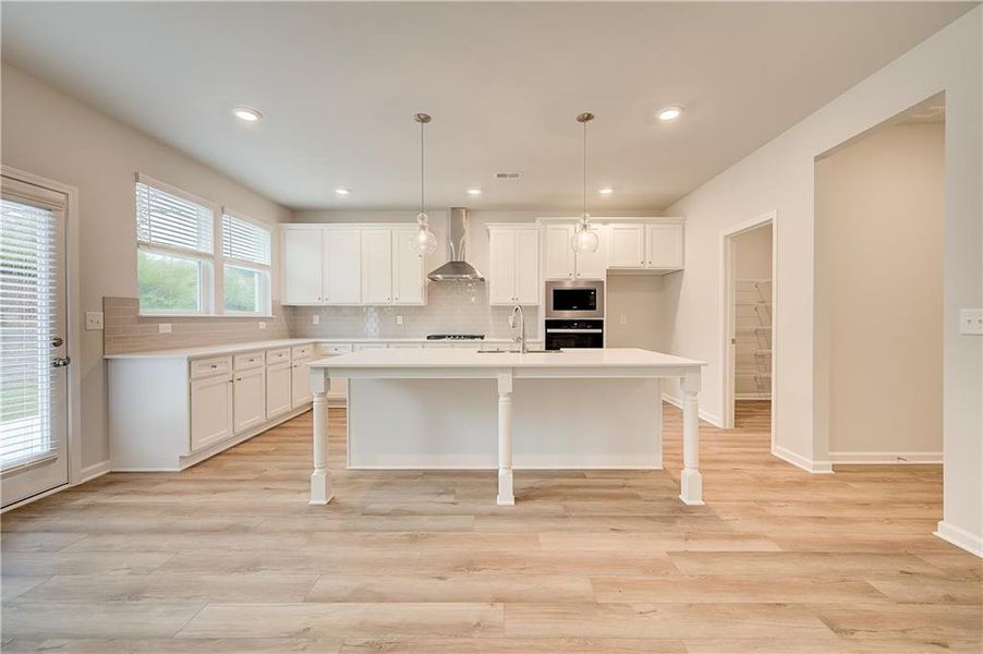 Furnished interior view inside a new home in Trinity Park, McDonough (Image 8).