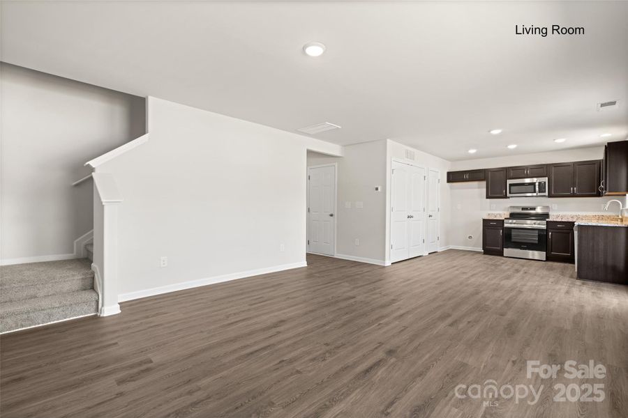 Spacious, unfurnished interior of a new home in , Lancaster (Image 17).