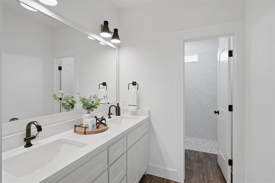 Furnished interior view inside a new home in , Tolar (Image 10).