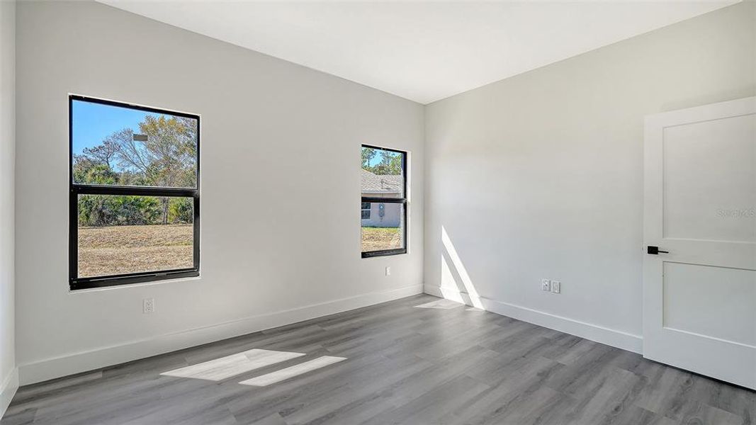 Spacious, unfurnished interior of a new home in , North Port (Image 32).