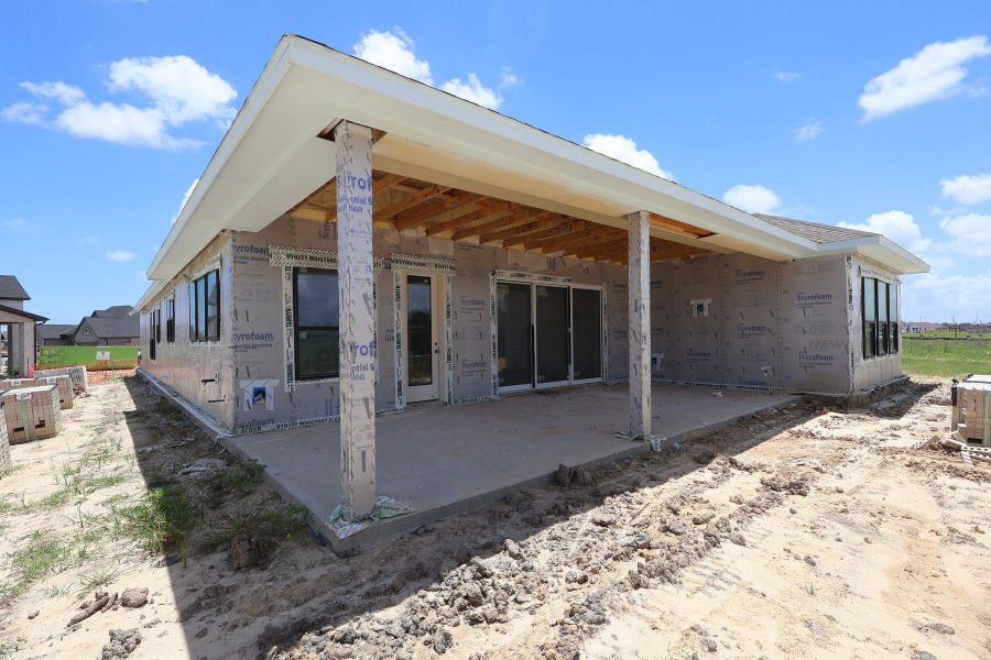 In-progress construction of a new home in , Mont Belvieu, TX (Image 4). In-progress construction of a new home in , Mont Belvieu, TX (Image 4).
