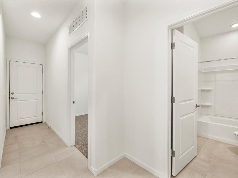 Spacious, unfurnished interior of a new home in Las Patrias at Star Valley Phase III - Signature Series, Tucson (Image 14). Spacious, unfurnished interior of a new home in Las Patrias at Star Valley Phase III - Signature Series, Tucson (Image 14).