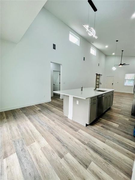 Spacious, unfurnished interior of a new home in , New Port Richey (Image 18).