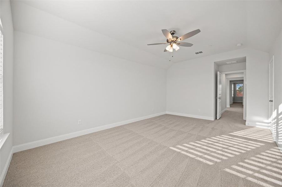 Huge primary bedroom