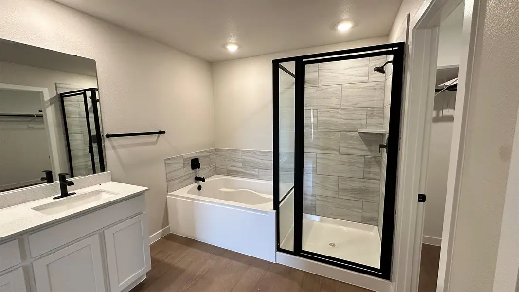 Furnished interior view inside a new home in The Lakes Northwest, Corpus Christi (Image 16). Furnished interior view inside a new home in The Lakes Northwest, Corpus Christi (Image 16).