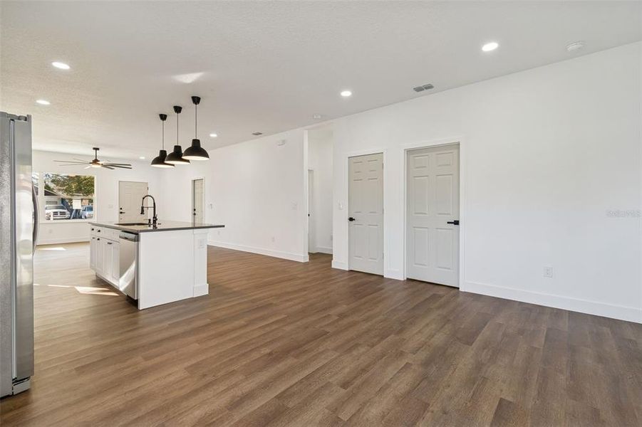 Spacious, unfurnished interior of a new home in , St. Petersburg (Image 48). Spacious, unfurnished interior of a new home in , St. Petersburg (Image 48).