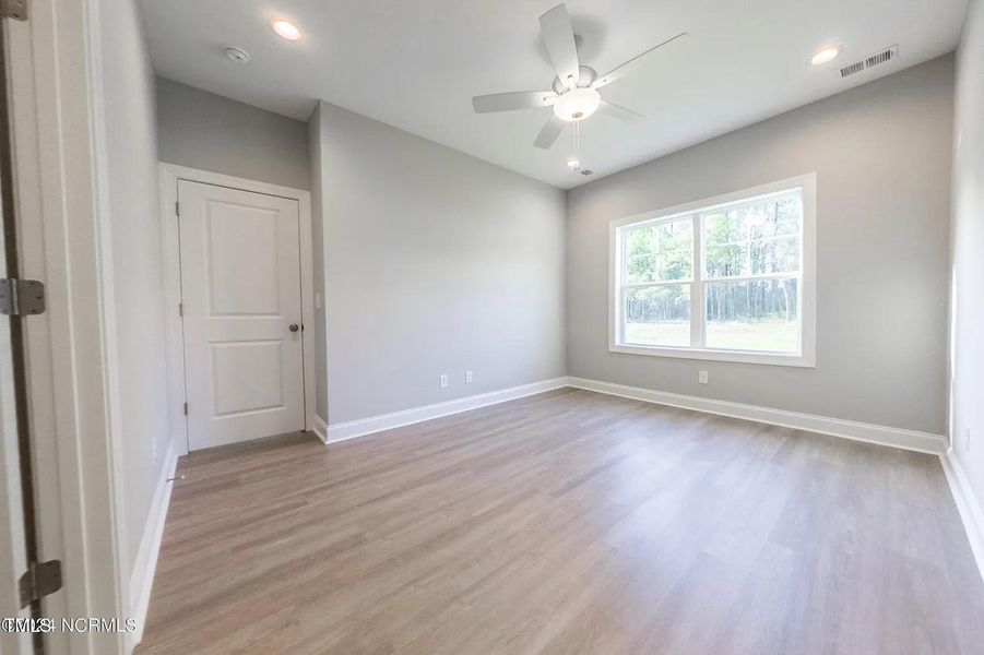 a05a293a3651057c6f1d206f053cdcca-uncropp