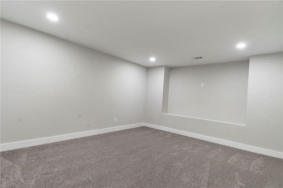 Spacious, unfurnished interior of a new home in , Covington (Image 37).