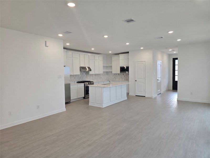 *Photos are representative only. This is not the actual homesite.**