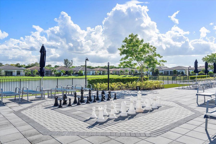 53-8318 W Blue Spring Dr_053