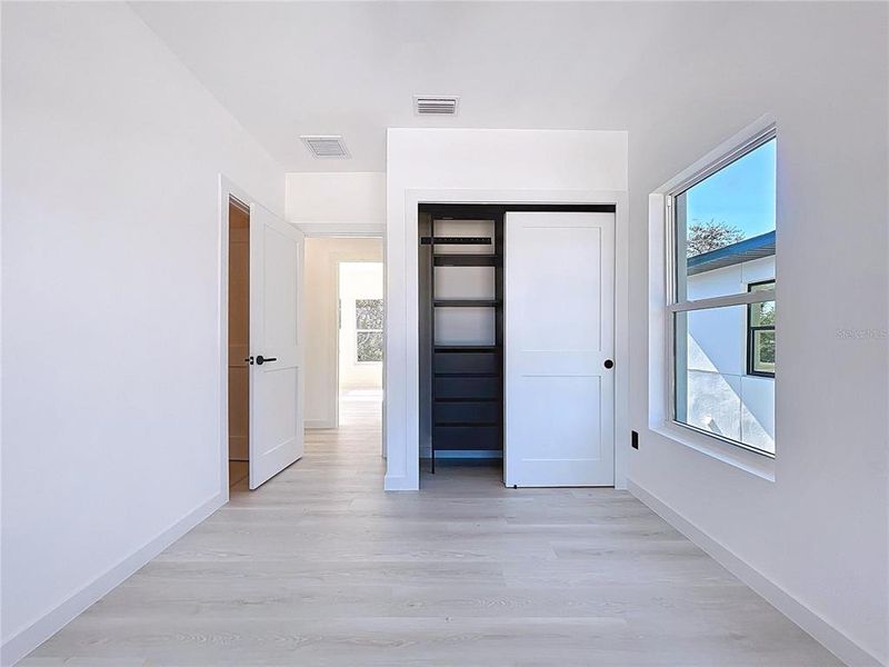 Spacious, unfurnished interior of a new home in , St. Petersburg (Image 58).