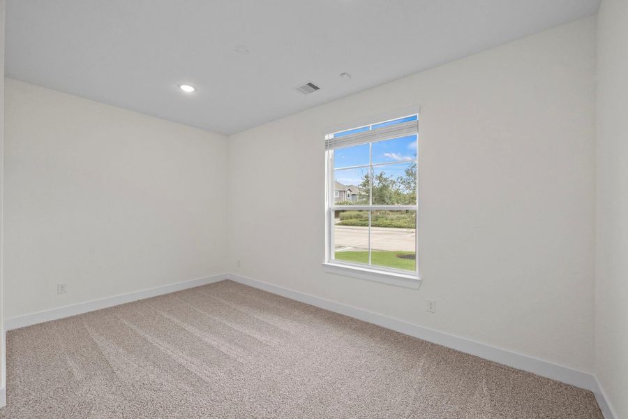 Spacious, unfurnished interior of a new home in , Katy (Image 18).