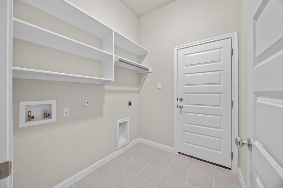 Spacious, unfurnished interior of a new home in Trinity Ranch, Elgin (Image 22). Spacious, unfurnished interior of a new home in Trinity Ranch, Elgin (Image 22).