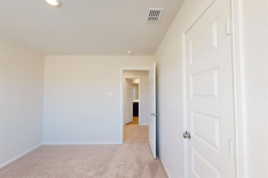 Spacious, unfurnished interior of a new home in Kings Way, Denton (Image 23).