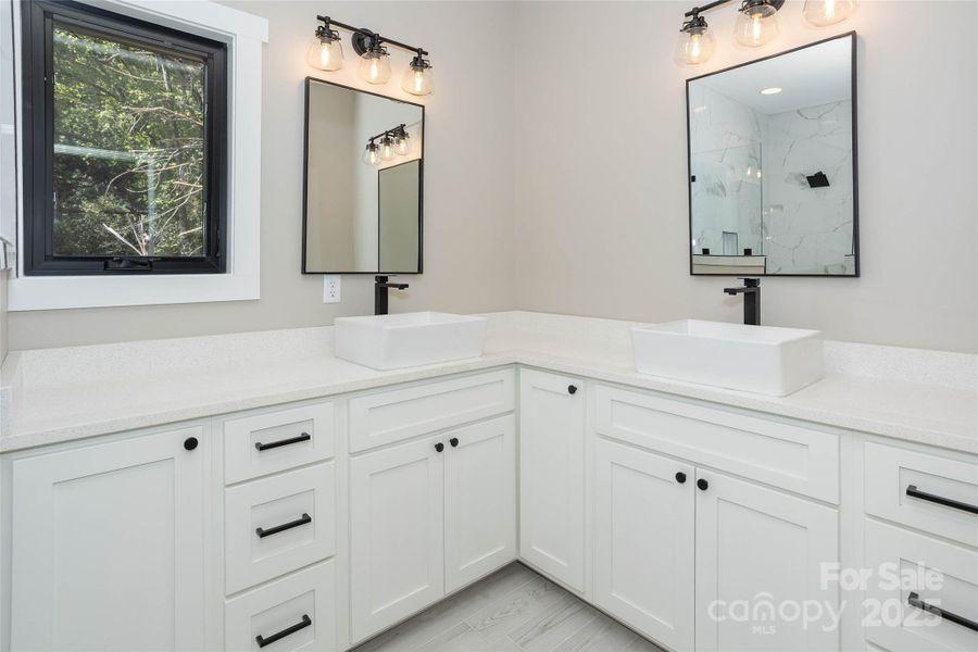 Furnished interior view inside a new home in , Horse Shoe (Image 7).