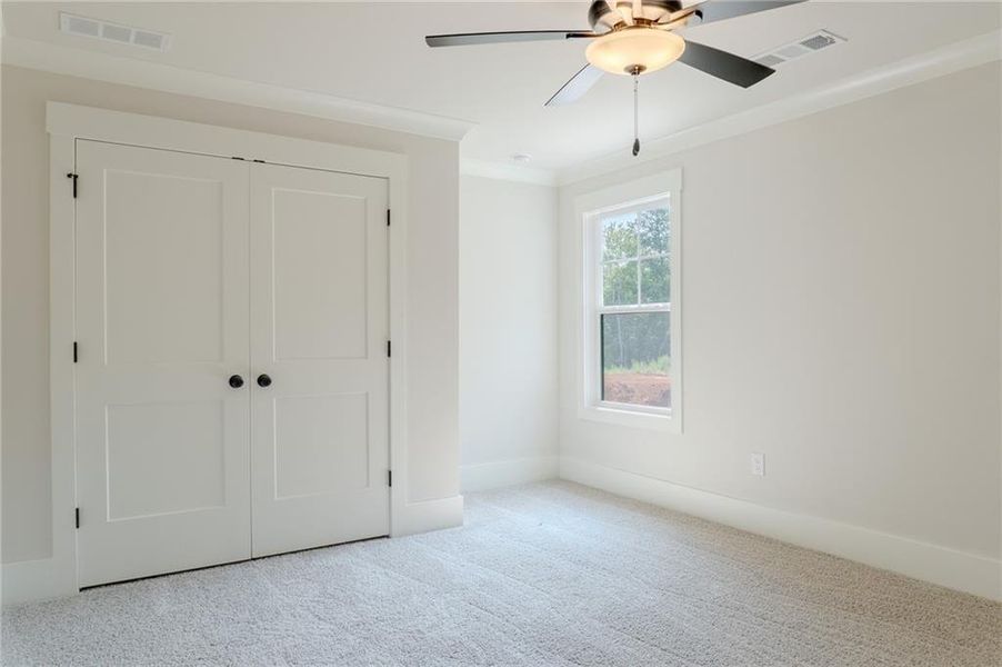 Spacious, unfurnished interior of a new home in Grove Park, Covington (Image 24).