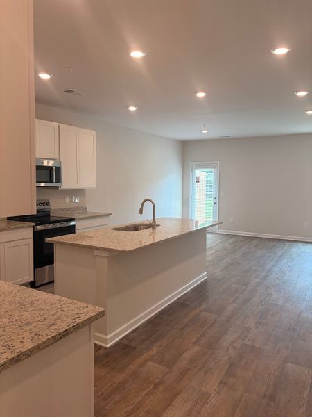 3br New Home in Palmetto, GA.  - Slide 11