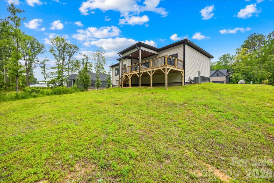 Exterior details and patio area of a home in , Bessemer City (Image 33).
