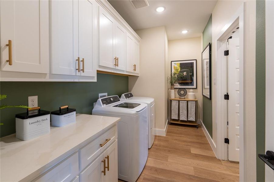 Furnished interior view inside a new home in , Prosper (Image 31).
