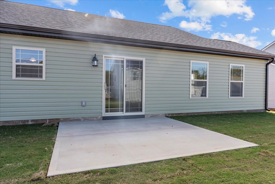 Representative exterior details of a home built from the Rozlynn by Enchanted Homes in New Prospect Haven, Inman (Image 19).