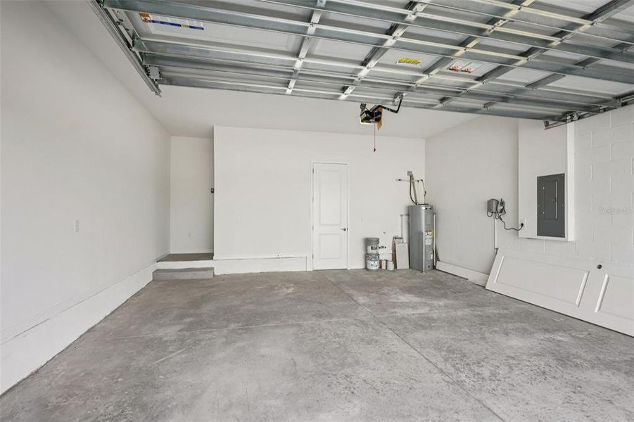 Spacious, unfurnished interior of a new home in Primrose at Longleaf, New Port Richey (Image 35). Spacious, unfurnished interior of a new home in Primrose at Longleaf, New Port Richey (Image 35).