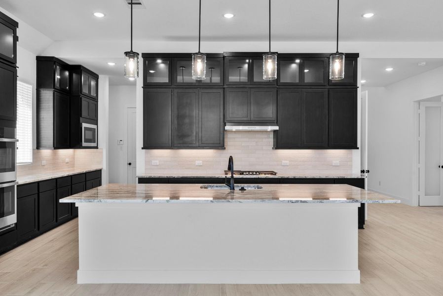 Furnished interior view inside a new home in Blue Heron, Mont Belvieu (Image 6).