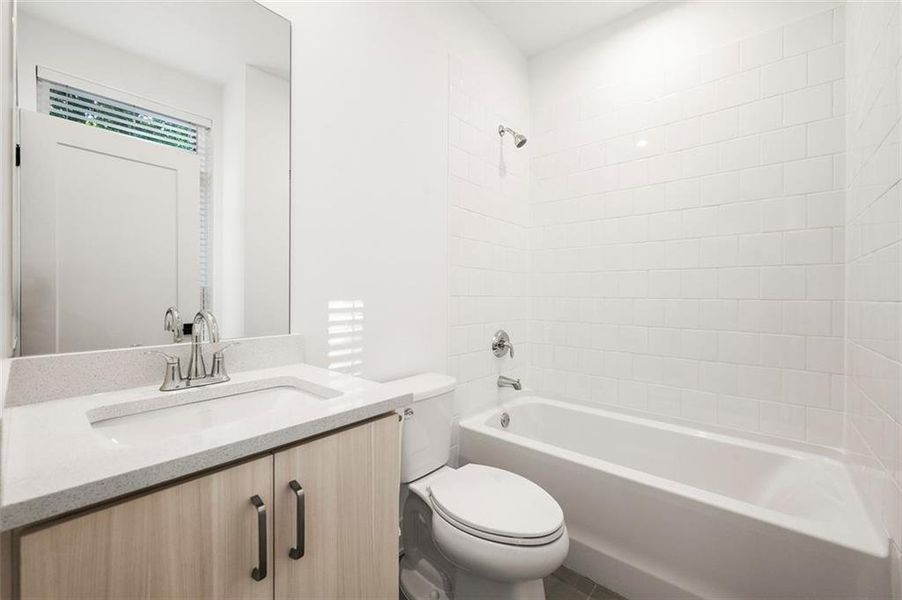 Furnished interior view inside a new home in , Atlanta (Image 13).